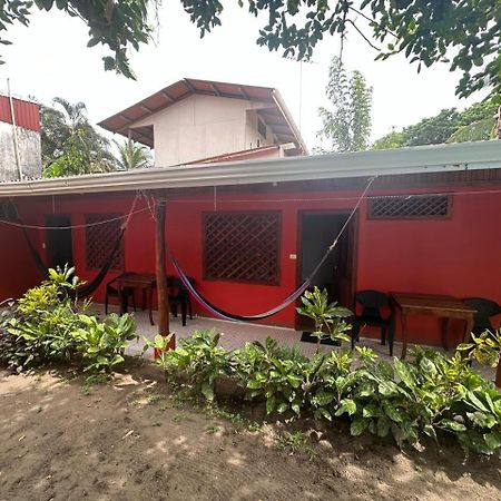 Hotel Don Quichotte Tortuguero Bagian luar foto