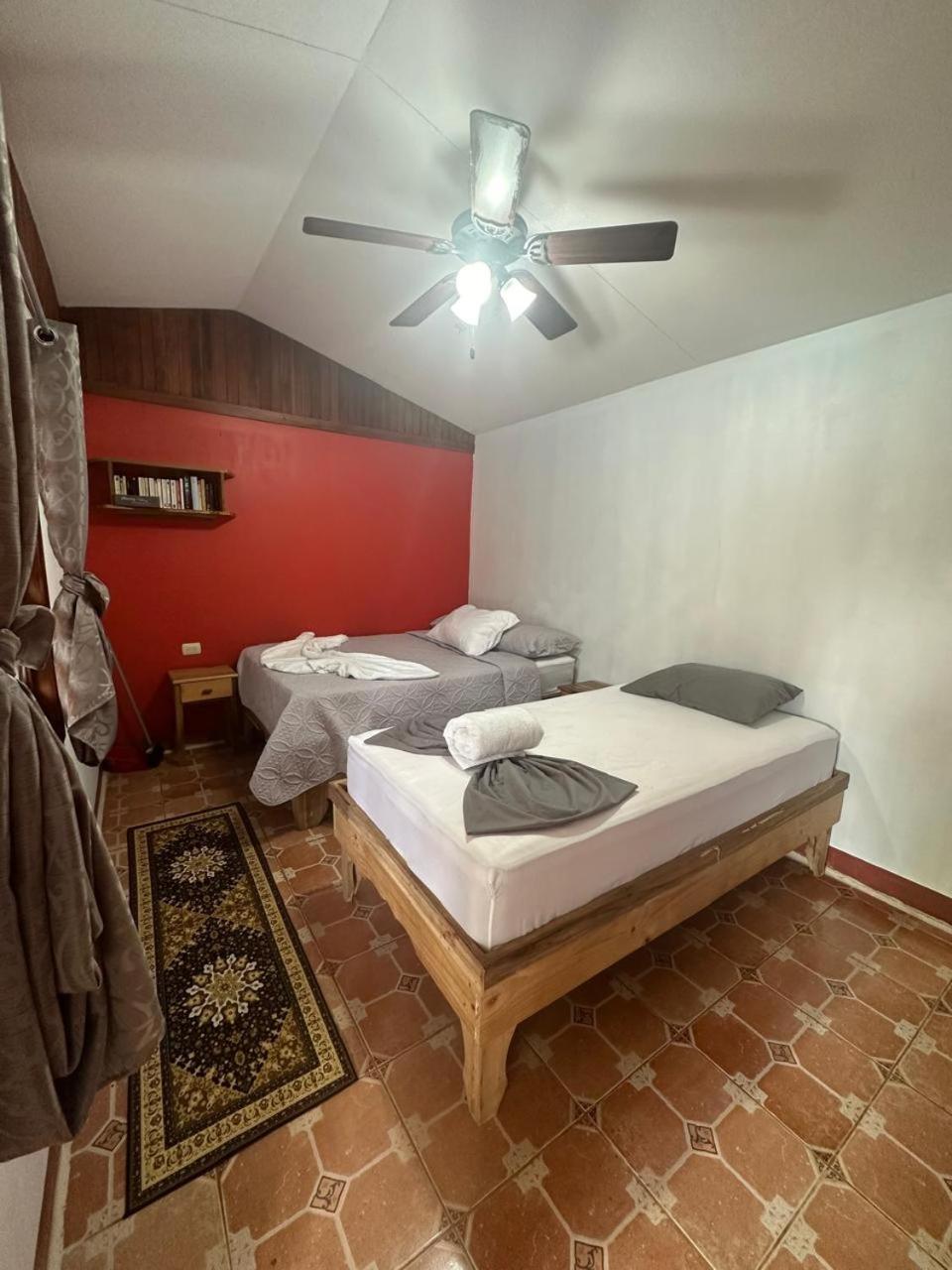 Hotel Don Quichotte Tortuguero Bagian luar foto