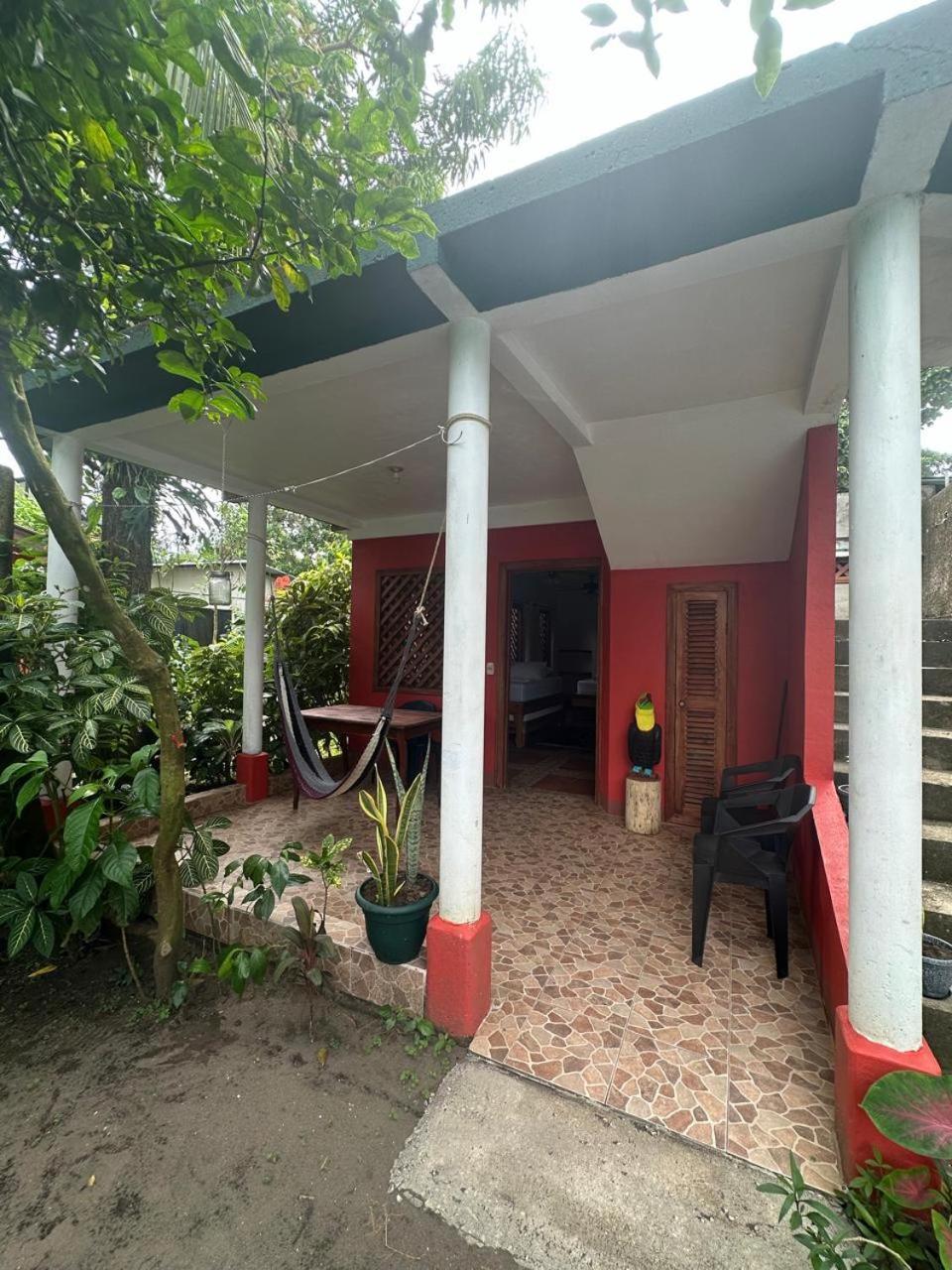 Hotel Don Quichotte Tortuguero Bagian luar foto